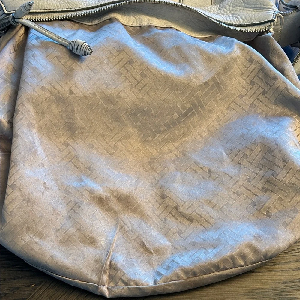 Cole Hann Cream/WhiteLeather Shoulder Bag